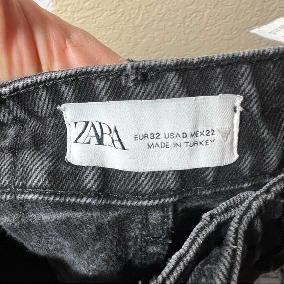 Zara High Waisted Distressed Ripped Knee Wide Leg Full Length Jeans In Black - Picture 6 of 11